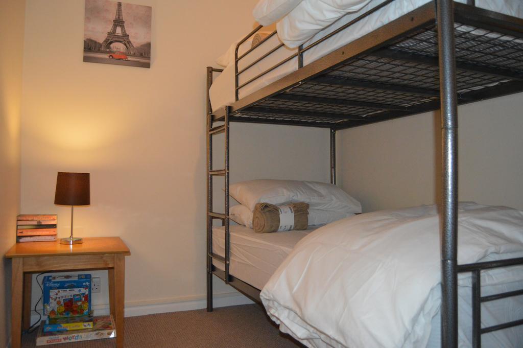 Chesterton Court Apartment Gloucester Buitenkant foto